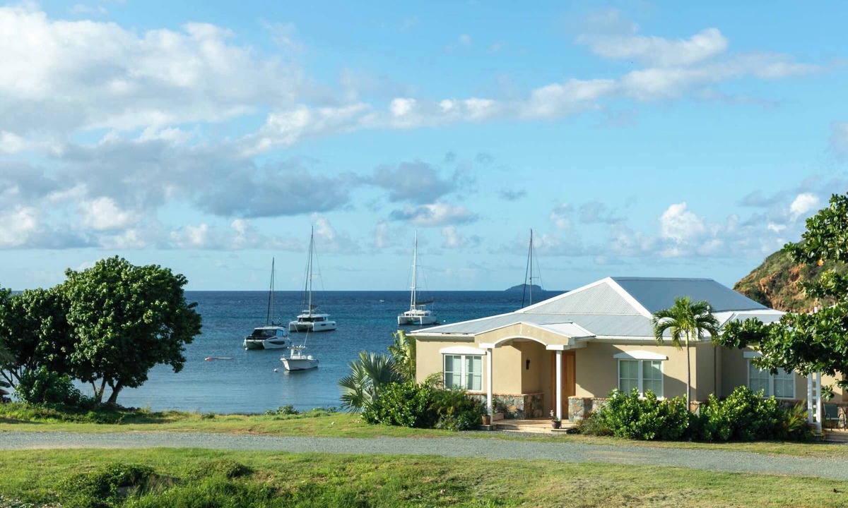 Estate Chocolate Hole and Great Cruz Bay Condo | At the Beach Villa | Kayaks & SUPs | by BookVI