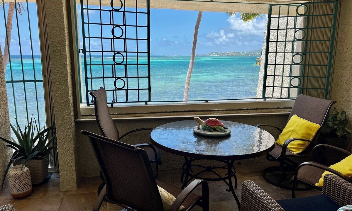 Estate Golden Rock Condo | Charming 2-bedroom condo with WiFi, AC in Christiansted