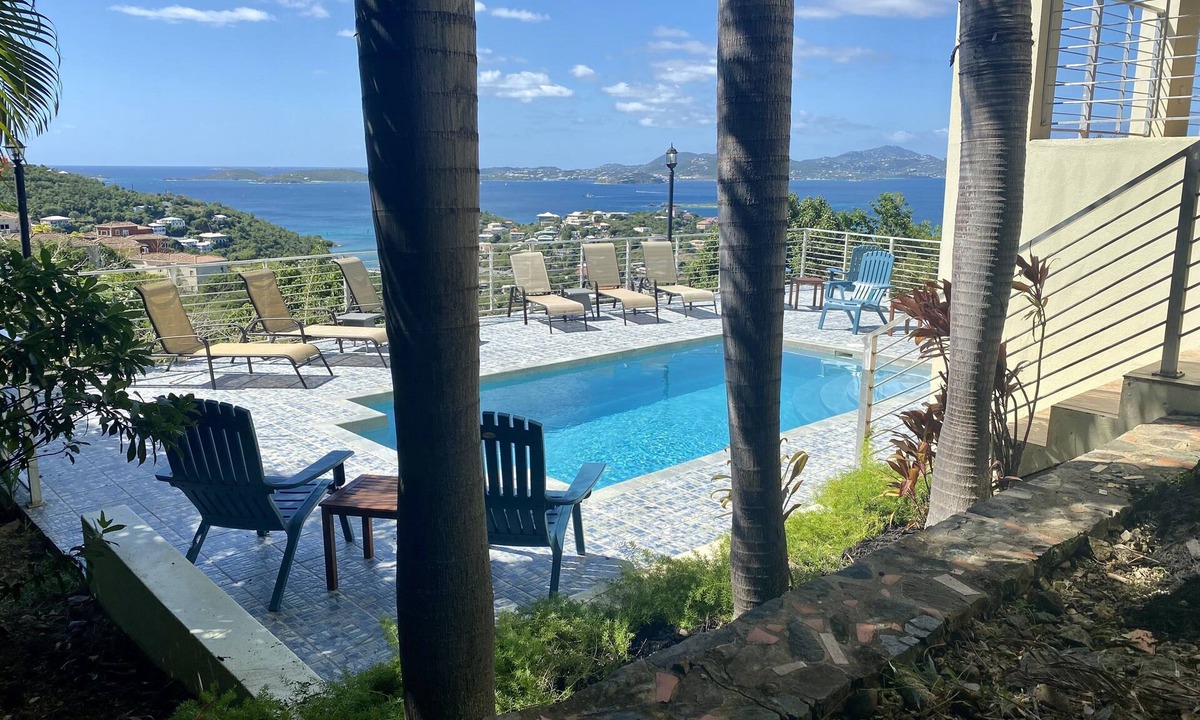 Estate Enighed Villa | DISCOUNTED rate thru 10/31 Villa Amerigo LUXURY 2 King BR Villa with Generator
