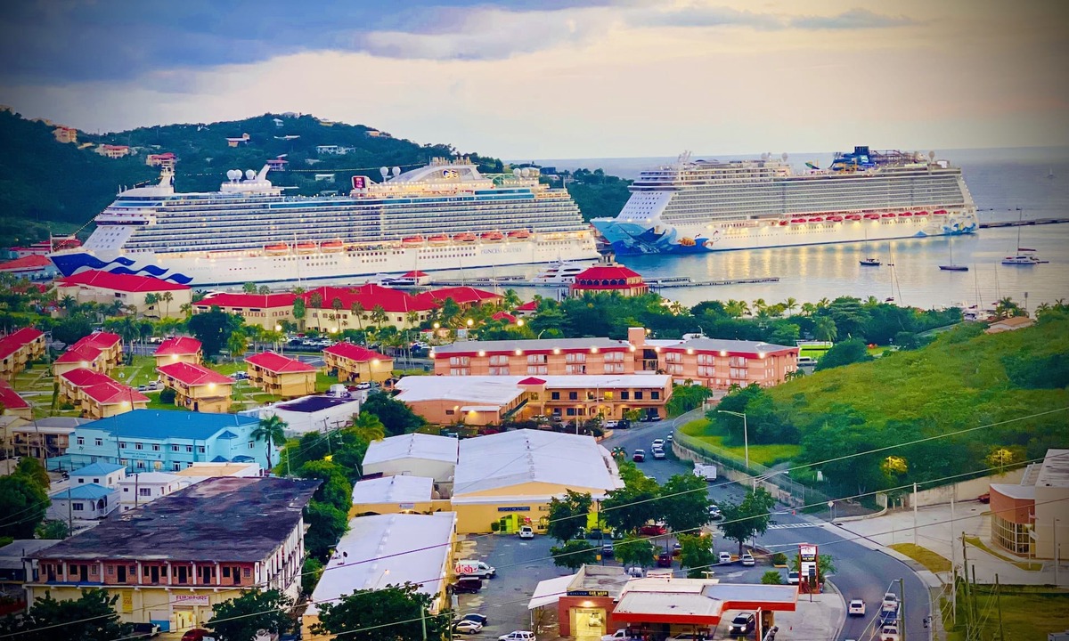 Anna's Retreat Apartment | Lovely one bedroom overlooking Charlotte Amalie Harbor