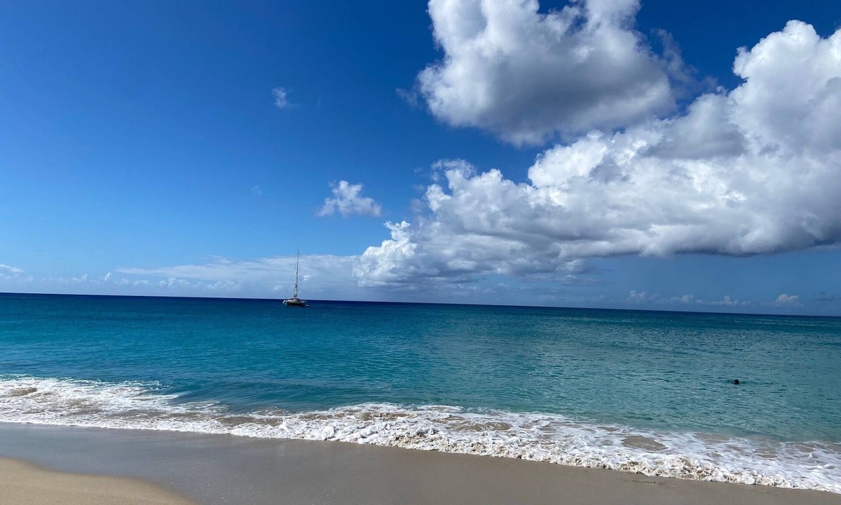 Estate Coakley Bay Condo | Stunning views! Steps from pool!