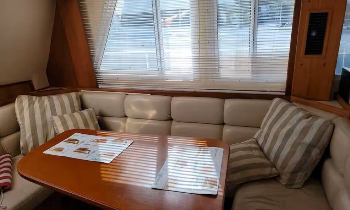 Benner Boat Rental | Trawler will be Nestled in a Cove off St Thomas