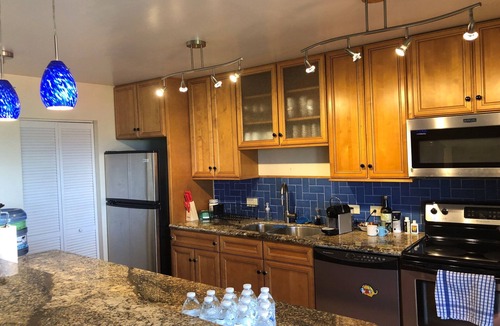 Estate Altona Condo | Anchor's Away - 2 bed/2 bath harbor view condo- beach and pool.