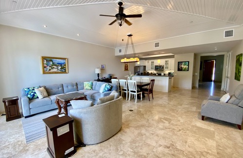 Estate Chocolate Hole and Great Cruz Bay Villa | Beachfront, GENERATOR, Spa, Kayaks, SUPS, Snorkel, NO STAIRS, Near Town