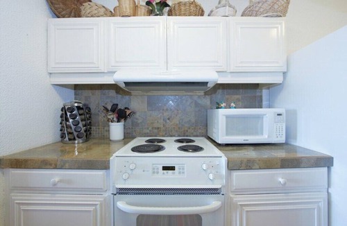 Nazareth Condo | BEST REVIEWS on the East End - HANDS DOWN!