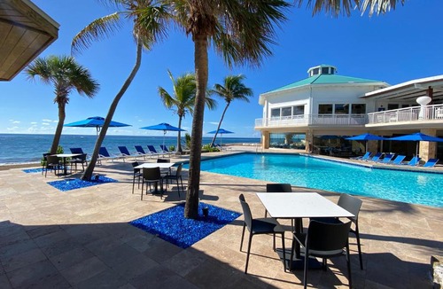Estate Turner Hole Resort | Carina Bay All-Inclusive Resort & Casino