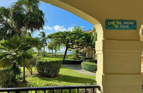 La Grande Princesse Condo | DUAL Ocean Views! Beachfront Gem Pool, Hot Tub Steps to Sand & Dining