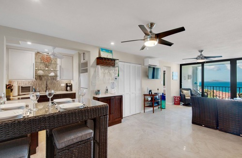 Red Hook Condo | Generator Update in Description. Renovated & Gorgeous - Exceptional Reviews
