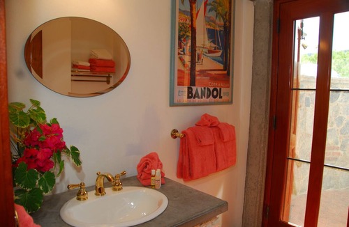 Estate Carolina House | La Bella Villa: Great views, spectacular pool, solar backup, magical villa!