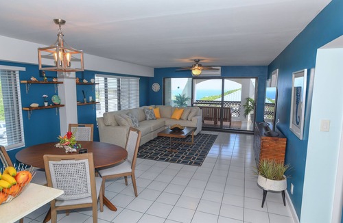Estate Wintberg Condo | Luxury in Paradise