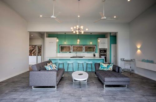 Estate South Slob House | Luxury St Croix Home w/Oceanfront Pool & Views