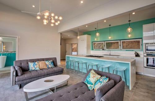 Estate South Slob House | Luxury St Croix Home w/Oceanfront Pool & Views