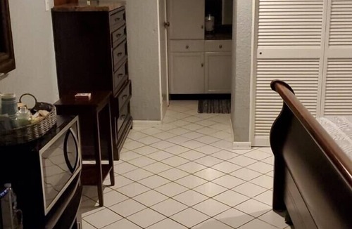 Estate Bolongo Condo | Nala's Play and Work Condo.