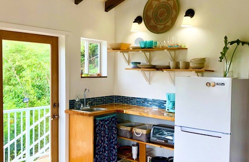 Estate Emmaus Cottage | "Ocean" 1 Bedroom in The Garden of Eden