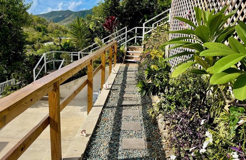 Estate Emmaus Cottage | "Ocean" 1 Bedroom in The Garden of Eden