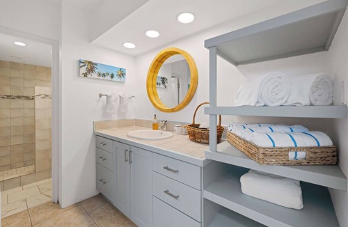 Estate Lovenlund Condo | Ocean View Condo, Pool & Generator Near Magens Bay