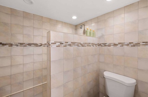 Estate Lovenlund Condo | Ocean View Condo, Pool & Generator Near Magens Bay