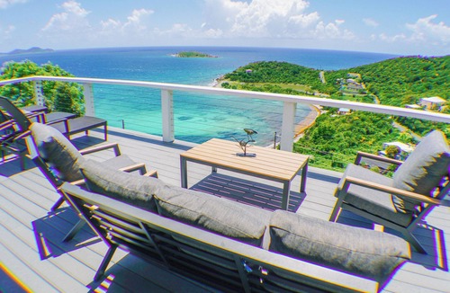 Estate Saint Quaco and Zimmerman Villa | Oct. and Nov. dates available! 5 min from Salt Pond! Book Thanksgiving!