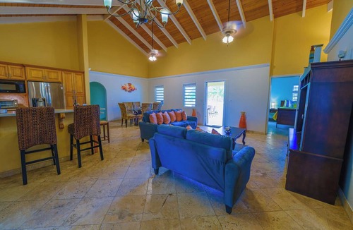Frederiksted Southeast House | Perfect 4BDRM for families or groups!