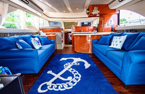 Benner Boat Rental | Private Luxury Yacht for up to six guests - Day or Night charters!