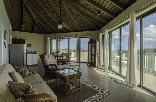 Frydendal Villa | Pt Pleasnt Ocean Views! Walk To Beaches/Beach Bars/Restaurants-Generator Backup!