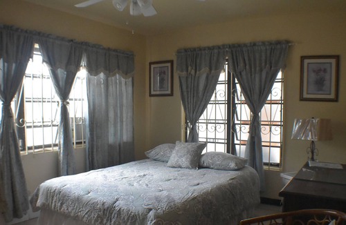 Benner Apartment | Quiet and Comfortable 2BR, Red Hook area