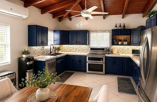 Estate Hogensborg House | Sacred Haven 3BR, Full AC & Auto Generator