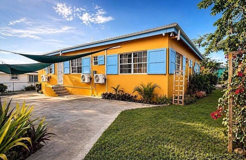 Estate Hogensborg House | Sacred Haven 3BR, Full AC & Auto Generator