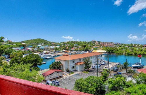 Contant Hill Apartment | Sea Star 1-bedroom apt in Cruz Bay (A-6)