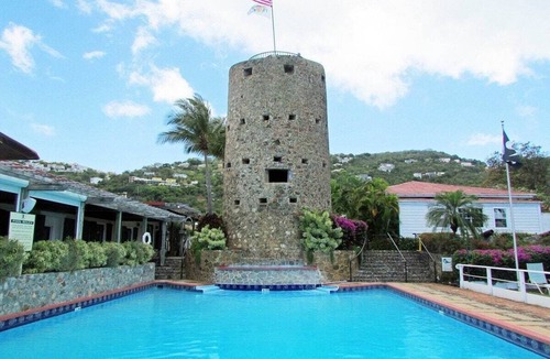 Estate Kings Quarter Apartment | Studio Sleeps 4 w/Pool & Ocean View