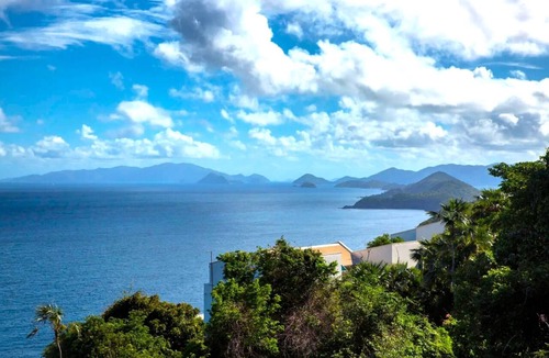 Estate Lovenlund Condo | Stunning Ocean Views | Gated Community, Pool, Tennis & Full Backup Power | Sleeps 6