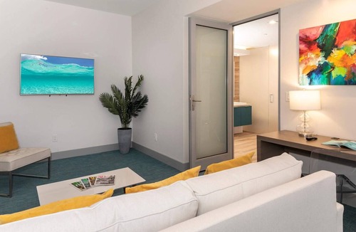 Estate Enighed Hotel | Suite 6, 10% Off Fall Stays