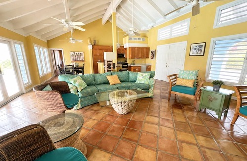 Testman Villa | This is the one! Luxury villa in Shoys.sandy beaches, Buccaneer Hotel & more.