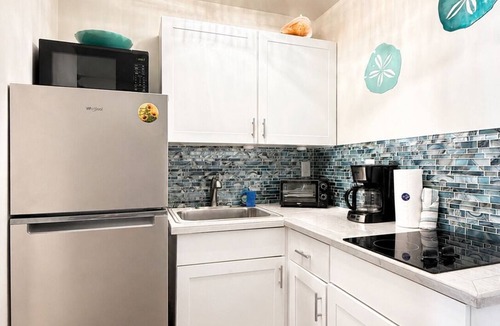Red Hook Condo | Updated: Luxe Condo steps from Sapphire Beach!