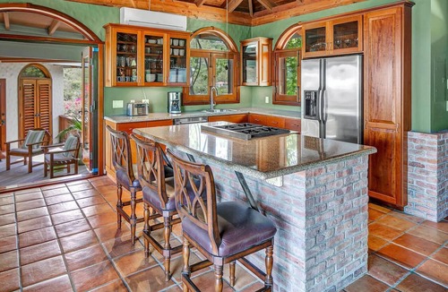 Monte House | Villa De Vida