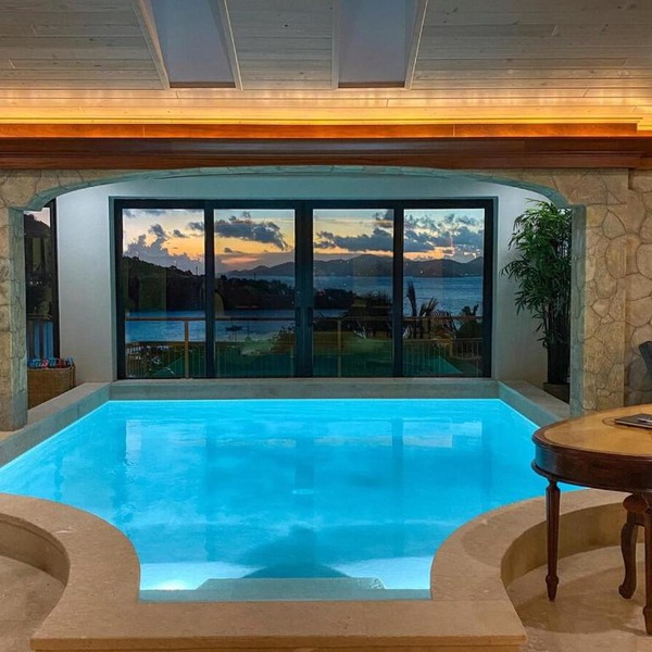 Royal villa at ocean level with incredible views in Cruz Bay