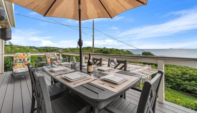 2 Bedroom Retreat with Ocean Views - Solar & Generator Included in Red Hook Quarter