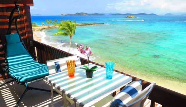🌴 2BR Sapphire Beachfront Newly Renovated Perfect for Family Washer/Dryer/WiFi in St Thomas