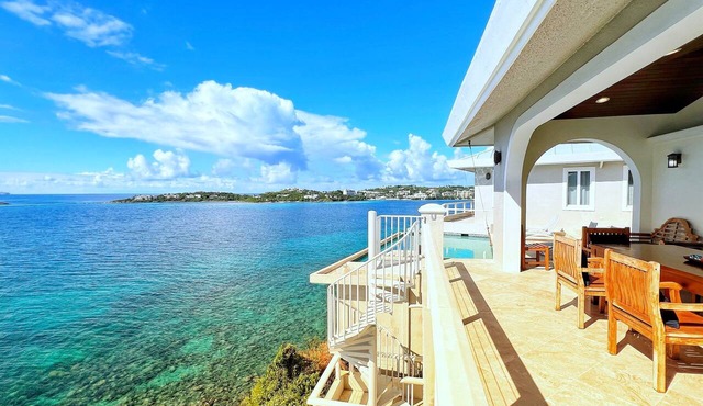 7 Suites | Red Hook + STJ Ferry | Oceanfront in St. Thomas