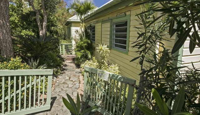 Banana Cabana - 2 Bedroom Property in St. John