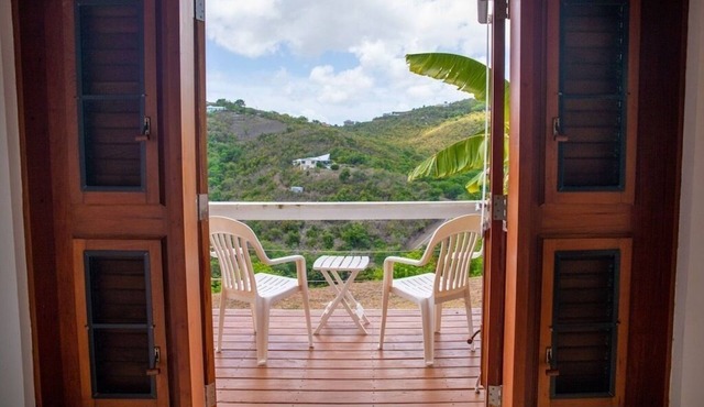 Charming 4-bedroom house with AC, fitness room in fabulous Christiansted in Christiansted