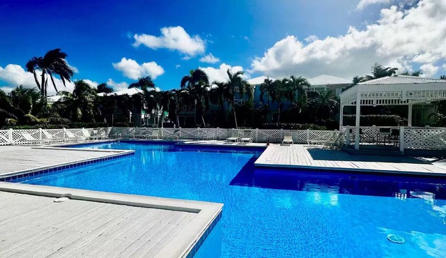 Cozy Cabana: Romantic Gem - Close to Beaches, Restaurants, Golf, Tennis & More! in Christiansted