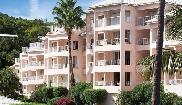 Cozy Stay in Highly Sought-After Private St Thomas Resort in St Thomas