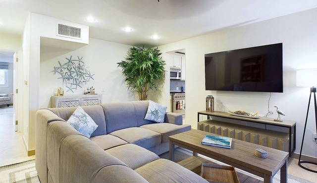 Immerse Yourself in Luxury at our breathtaking beachfront Condo! in St. Thomas