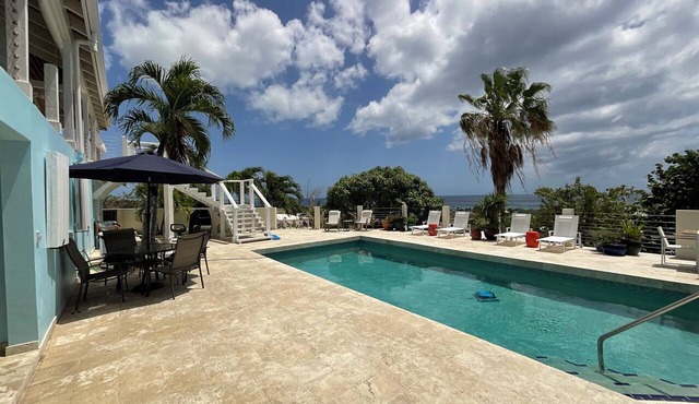 Lovely 1-bedroom with AC and pool in charming Frederiksted new to the market! in Frederiksted