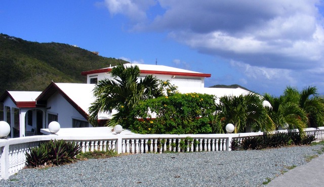 Quiet and Comfortable 2BR, Red Hook area in St. Thomas