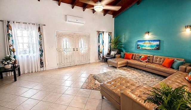 Sacred Haven 3BR, Full AC & Auto Generator in Frederiksted