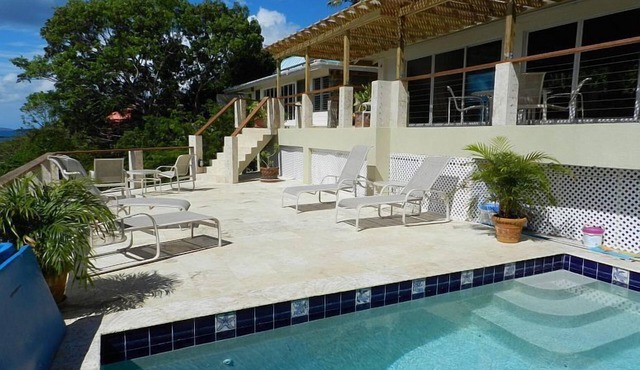 Serenity Vista-Sunset Views year round -Cliff front, Pool, A/C throughout in Cruz Bay