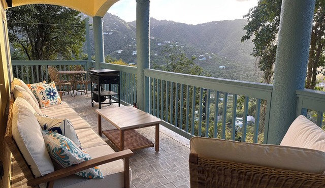 St. John Island Getaway. Quiet Gated 2BR in Coral Bay with Backup Generator in Estate Carolina