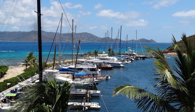 ST. THOMAS RIVIERA FULLY RENOVATED 1 BEDROOM VILLA WITH 2 FULL BATHS AND 2 DECKS in St. Thomas